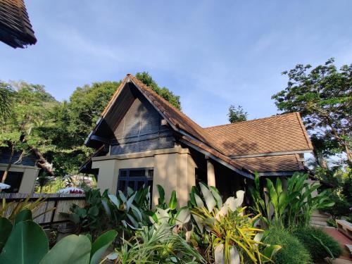 Montra Resort