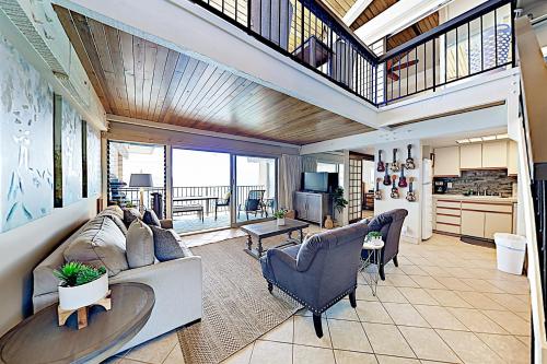 Lower Honoapiilani Condo Unit #404 Condo - image 9