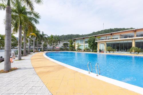 Svømmebasseng, Anh Phát resort in Tanh Gia (Thanh Hoa)