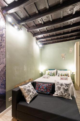 RomeatHome Deluxe suite Campo dei Fiori, Рим (фото 3)