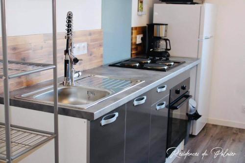 Résidences du Palmier (Residences du Palmier) in 塞夫勒河畔聖洛朗