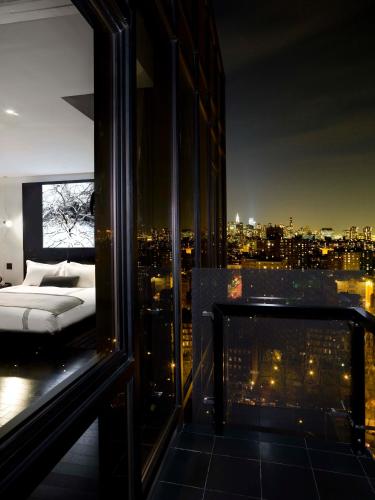 SIXTY LES Hotel