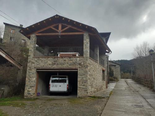 Cal Calau vegà (Cal Calau vega) in Planoles