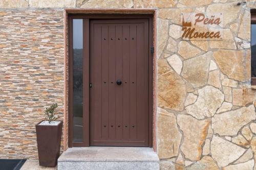 Bejárat, Peña Moneca (Pena Moneca) in Vegacervera