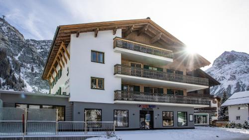 Anthony´s Alpin Hotelpension Hotelpension, Unterkunft in Lech am Arlberg