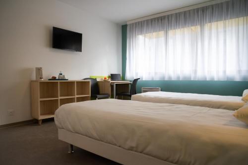 Közös társalgó / TV, PARME ETAPE in Nice