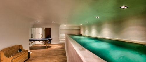 CHALET ALDO - 4 CHAMBRES + MEZZANINE - PISCINE gîte à louer Les Bossons