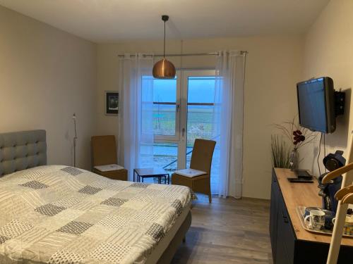 Guestroom, Doppelzimmer mit Ausblick in Siefersheim