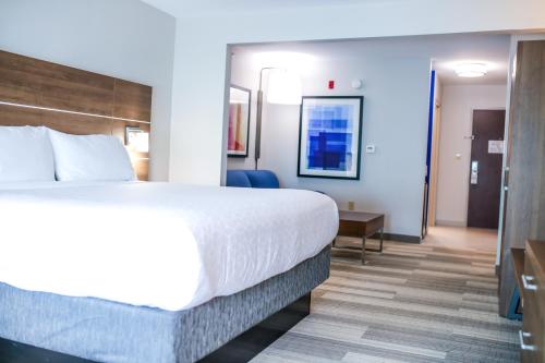 Holiday Inn Express Hotel & Suites Memphis/Germantown, an IHG Hotel