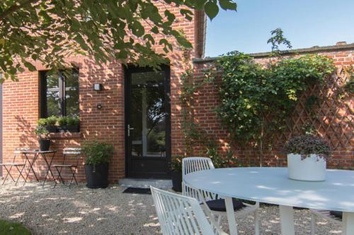 Atelier Botanie luxury short stay apartment