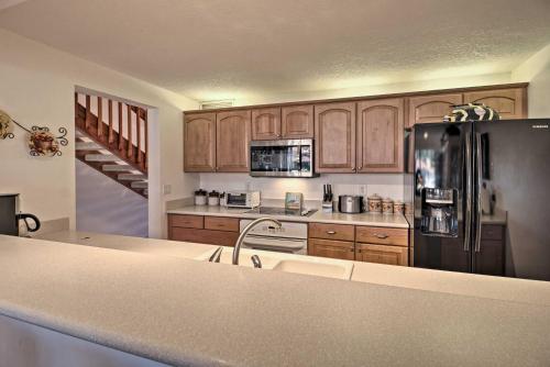 Palm Beach Retreat with Pool 1 Mi to PGA Golf in Palm Beach Gardens, USA