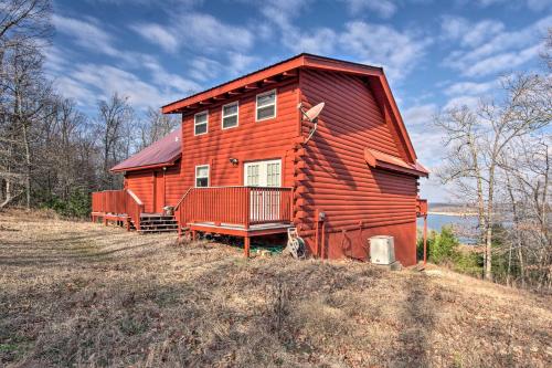 Large Cabin with Deck Overlooking Norfork Lake!