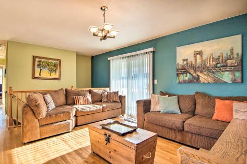 Spacious Lafayette Retreat - 20 Mi to Denver! - main image