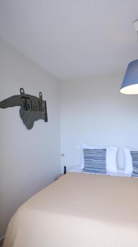 2 bedrooms, 3 beds