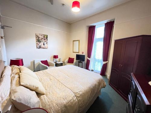 White Court Seaview Llandudno Hotel - image 7