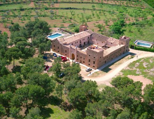 Masía de San Juan Casas número 3 y 5, con piscina, aire acondicionado y vistas a la montaña in Segorbe
