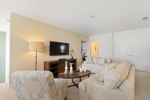 8016 Oak Shadow Court at Solterra Resort - image 5