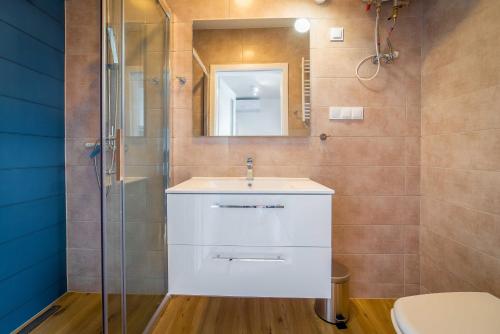 Two-Bedroom House image 10