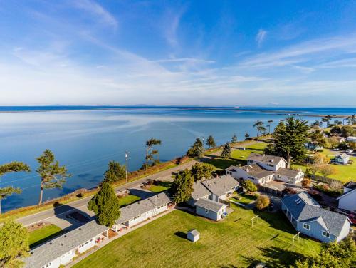 Dungeness Bay Cottages - image 10