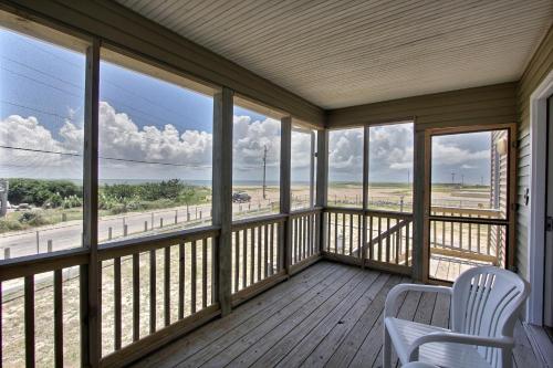 Conch & Crane Conch & Crane