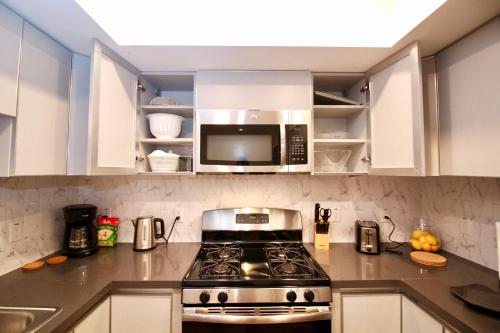 Los Angeles Premium City Suites with Free Parking - 편의 시설/서비스