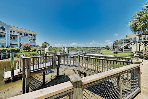 Canal Dream Home with Private Dock & Crow's Nest home - image 3