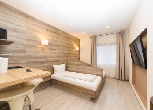 L-DOM Room Type - Double Room