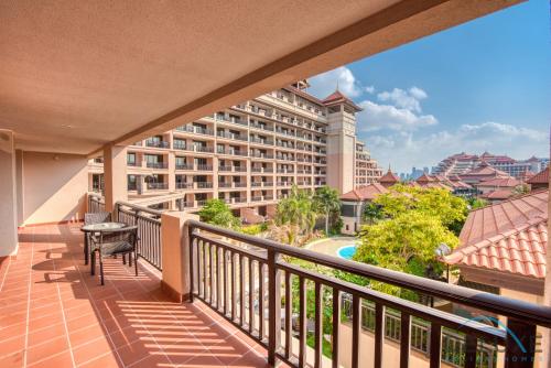 Splendid 2 Bedroom Apartment at Royal Amwaj, Palm Jumeirah by Deluxe Holiday Homes