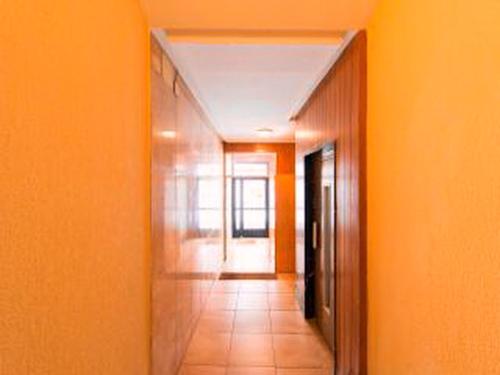 Apartment with one bedroom in Madrid with WiFi - image 11