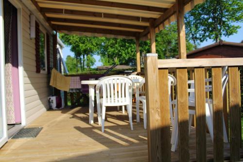 Property with 2 bedrooms in Les Mathes with shared pool furnished garden and WiFi 2 km from the beach gîte à louer Les Mathes