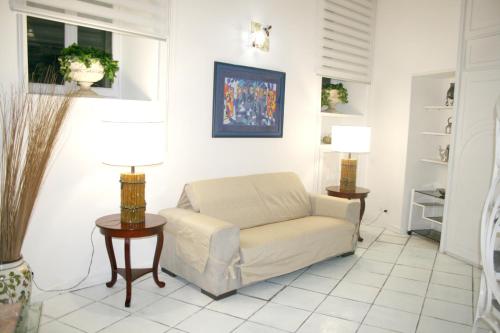 Apartment with 2 bedrooms in Roma with wonderful city view and WiFi - image 8