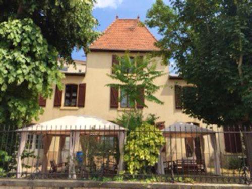 Apartment with one bedroom in Roanne with enclosed garden and WiFi - image 5