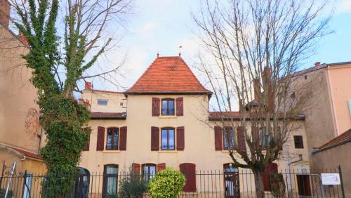 Appartement d'une chambre avec jardin clos et wifi a Roanne