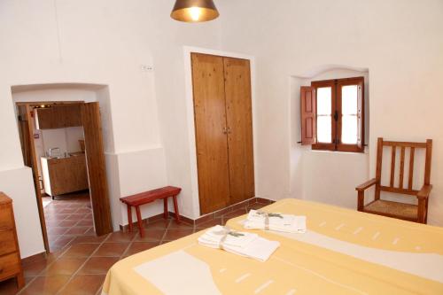 House with one bedroom in Castro Marim with wonderful mountain view shared pool furnished terrace 11 km from the beach - image 14