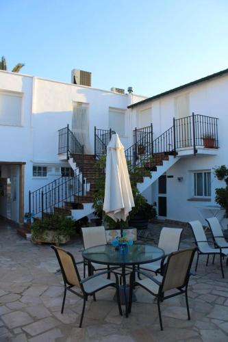 One bedroom appartement with furnished terrace and wifi at Poble Nou 6 km away from the beach