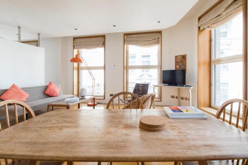 Soulful Central London Apartment - image 9