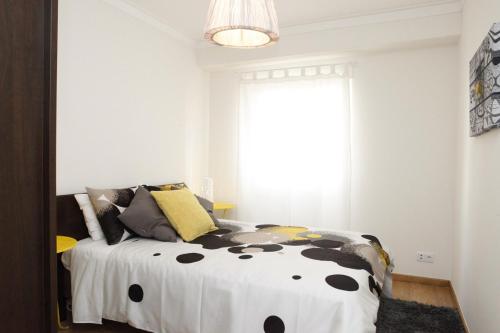 Family central apartment in São Pedro do Estoril - image 2