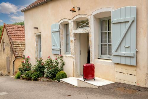 Viesnīcas āriene, Les Demeures du Tonnelier, Maison Rue in Saint-Romain (Burgundy)