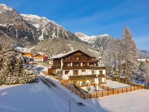 Bergidyll Top 1 Gartenwohnung in Ramsau am Dachstein, Österreich