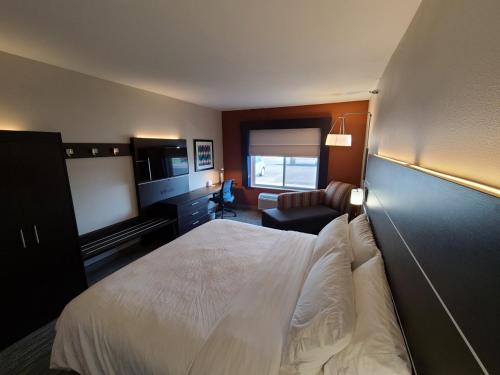 홀리데이 인 익스프레스 & 스위트 셸던 바이 IHG