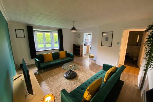 Beautiful Spacious flat near the city-Free parking