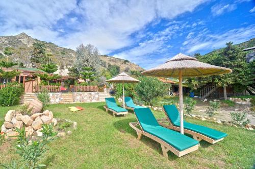  Beachfront Andriana Villa with mini pool and spa in Vasilikos