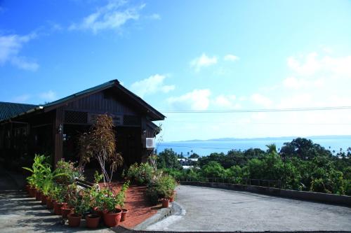 . Rose Garden Resort