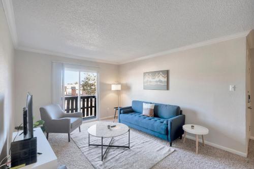 Lovely Midland Getaway with Pool and Fitness Center - image 3