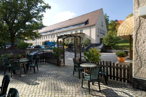 設施, 阿爾特費里格蘭德高爾夫酒店 (Land- und Golfhotel Alte Fliegerschule) in 艾森納赫郊區