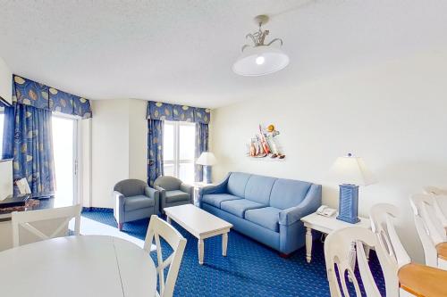 2 bedrooms, 5 beds