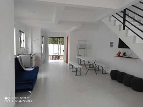 Casa com dois pavimentos nova, em Mariscal