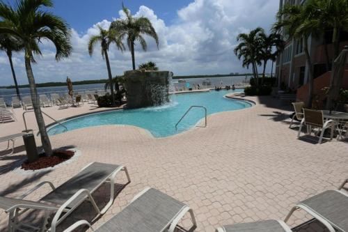 Lovers Key Resort by Distinctive Beach Rentals - image 5