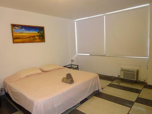 Apartment 202 image 6
