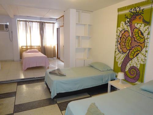 Apartment 202 image 4